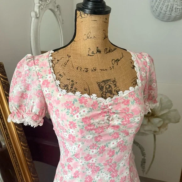 RIHOAS Retro Pink Floral Midi Dress - Picture 3 of 10